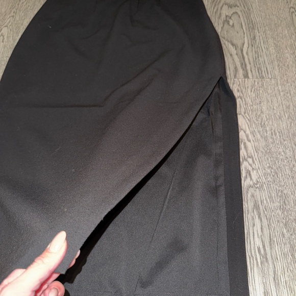 Express Black Midi Skirt - Picture 2 of 3